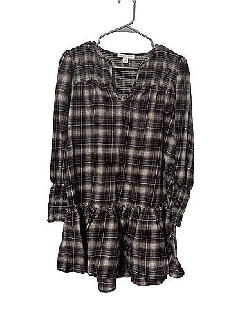 Chelsea & Violet Casual Dress (view 1)