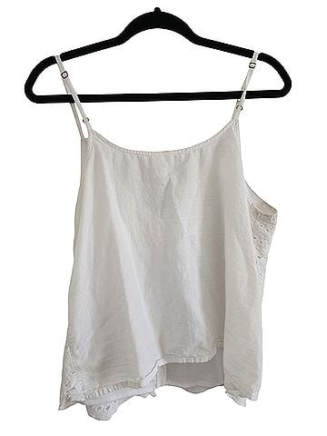 Japna Sleeveless Top (view 2)