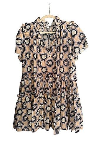 Hunter Bell Merritt Dress Casual Dress (view 1)