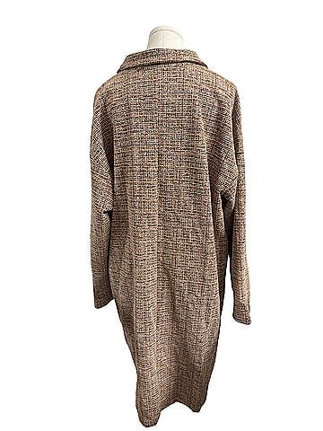 Easel Coat (view 2)