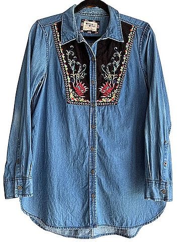 Holding Horses Anthropologie Holding Horses denim tunic shirt Long Sleeve Button-Down Shirt (view 1)
