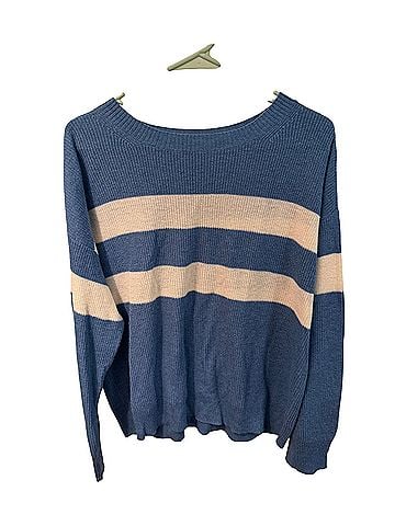 American Eagle Outfitters Pullover Sweater (view 1)