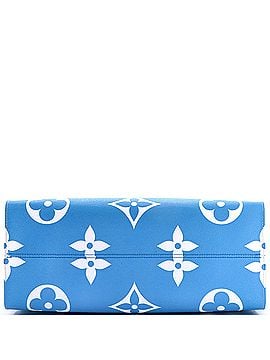 Louis Vuitton OnTheGo Tote By The Pool Monogram Giant GM (view 2)