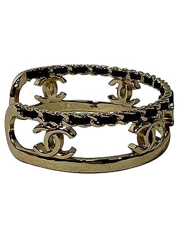 Chanel Chanel CC Chain Accent Bangle Bracelet in Gold Metal (view 2)