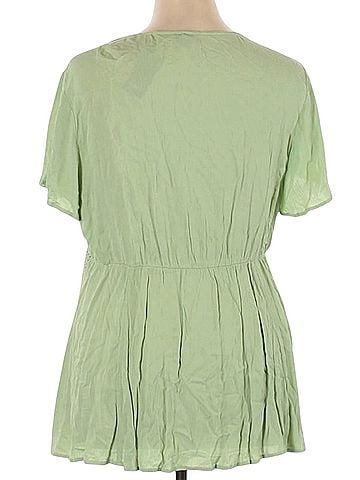 Torrid Short Sleeve Blouse (view 2)