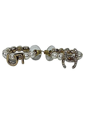 Chanel Chanel CC Pearl 5 Hoop Earrings in Gold Metal (view 1)