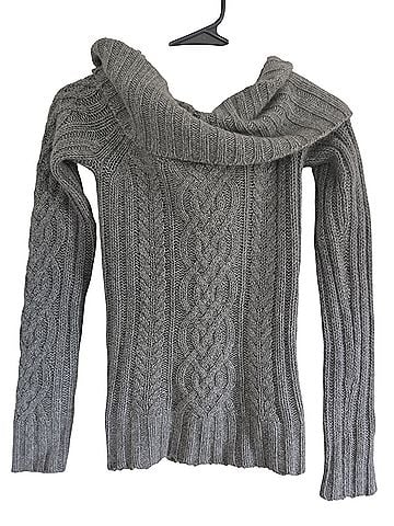 Abercrombie & Fitch Pullover Sweater (view 1)