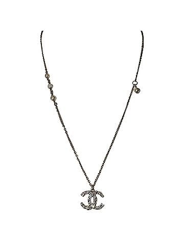 Chanel Chanel CC Pearl Crystal Embellished Necklace in Gold Metal (view 1)