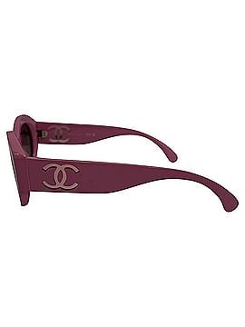 Chanel Chanel CC Oval-Framed Sunglasses in Pink Acetate (view 2)