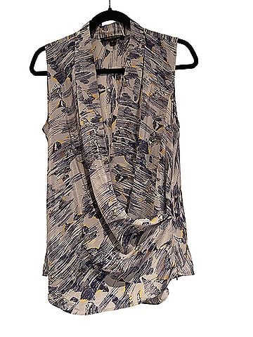 Classiques Entier Sleeveless Blouse (view 1)
