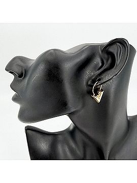 Louis Vuitton Louis Vuitton Essential V Hoop Earrings for Women, Small and Simple, Gold, M61088, Approx. 8.8g (view 2)