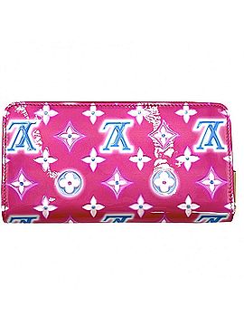 Louis Vuitton Louis Vuitton Women's Zippy Wallet Long with Round Zipper, 2022 Valentine's Day Collection, Pink, LOUIS VUITTON M81154, Monogram Vernis, Fuchsia Neon, Gold Hardware (view 2)