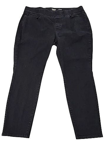 Levi Strauss Signature Totally Shaping Jeans (view 1)
