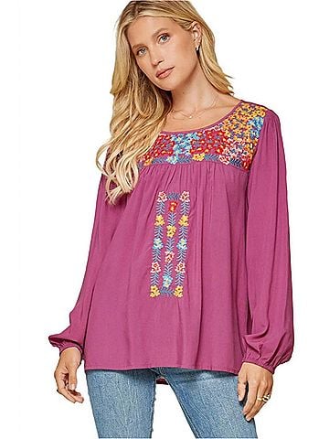 Andree by UNIT Embroidered Balloon Sleeve Blouse in Magenta (view 2)