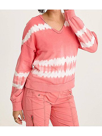 XCVI Rolin V-Neck Pullover Top in Caravel Wash Guava (view 2)
