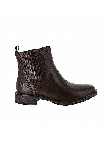 Ugg Women's Caraby Chelsea Boot in Chocolate (view 1)