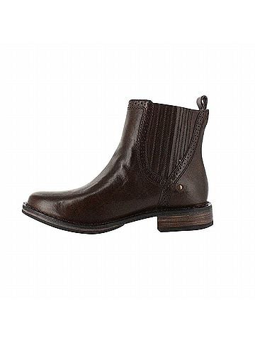Ugg Women's Caraby Chelsea Boot in Chocolate (view 2)