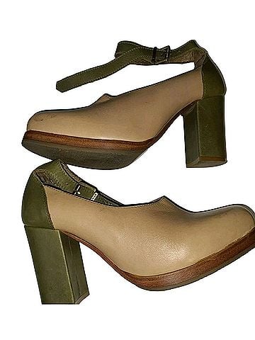 Cubanas Heels (view 2)