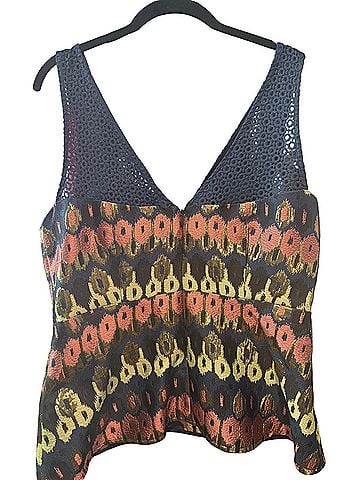 HD in Paris Sleeveless Top (view 2)