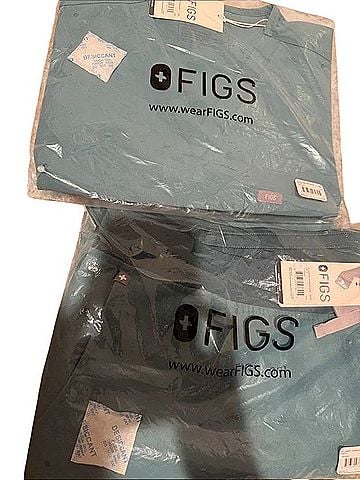 FIGS Catarina Cords (view 2)