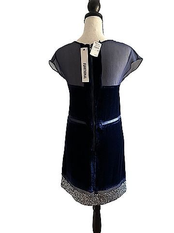 Funktional Cocktail Dress (view 2)