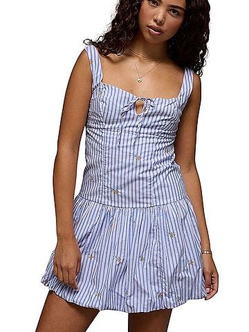 American Eagle Outfitters The Summer I Turned Pretty Bubble Mini Dress Casual Dress (view 1)