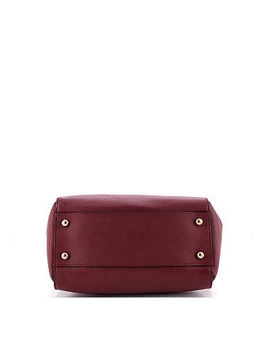 Burberry Buckle Tote Leather Medium (view 2)