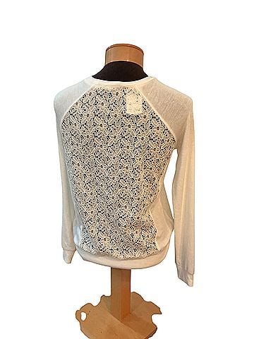 Forever 21 lightweight lace floral Pullover Sweater (view 2)