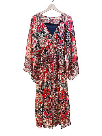 The Pyramid Collection Casual Dress (view 1)