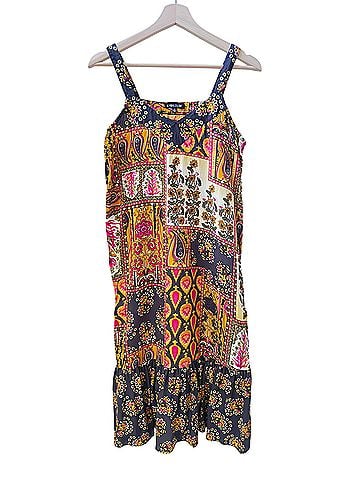 The Pyramid Collection Casual Dress (view 1)