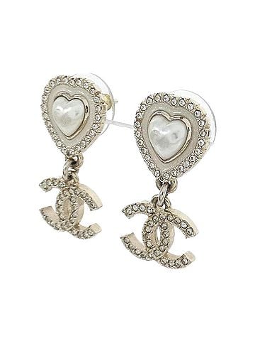 Chanel Chanel ABD931 Earrings (view 2)