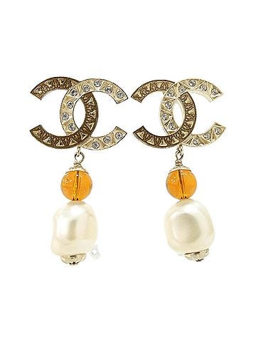 Chanel Chanel AB1493 Earrings (view 1)