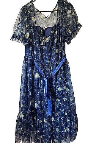 Hot Topic Cocktail Dress (view 1)