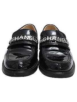 Chanel Chanel Logo-Plaque Loafers in Black Patent Leather (view 2)