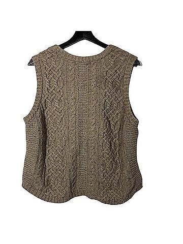 Croft & Barrow Sweater Vest (view 2)