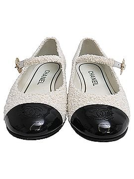 Chanel Chanel CC Tweed Mary Jane Ballet Flats in White Cotton (view 2)