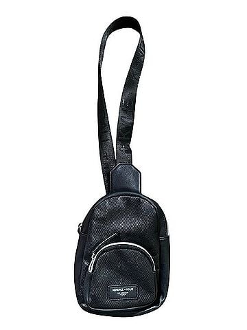 Kendall & Kylie Textured Sling Belt Bag Crossbody Bag (view 2)