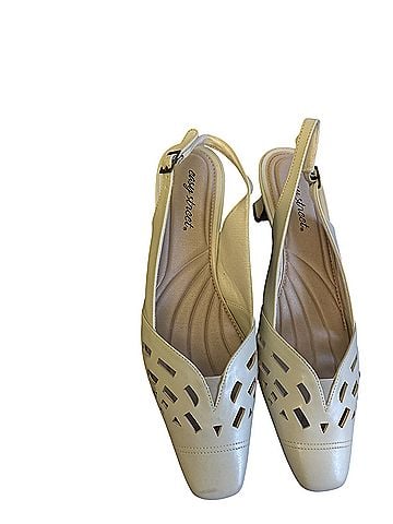 Easy Street Heels (view 1)