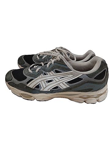 Asics Sneakers (view 2)