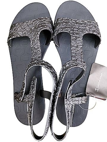 Ipanema Sandals (view 1)