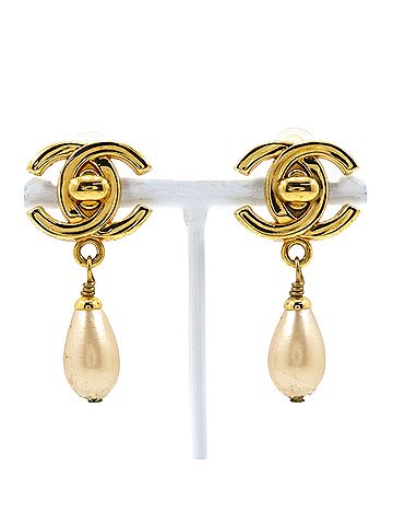 Chanel Chanel Coco Mark Turnlock Motif Earrings, Vintage, Gold Plated x Faux Pearl, 1996, 96P, Approx. 14.8g, Women's. (view 1)