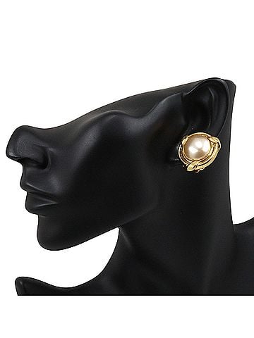 Chanel Chanel vintage earrings, gold plated with faux pearls, item number 93A, approximately 20.3g, women's. (view 2)