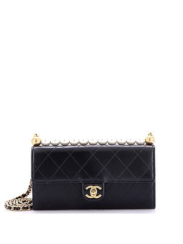 Chanel Chic Pearls Clutch with Chain Quilted Goatskin (view 1)