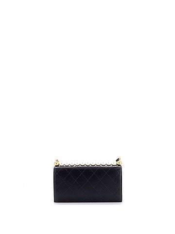Chanel Chic Pearls Clutch with Chain Quilted Goatskin (view 2)