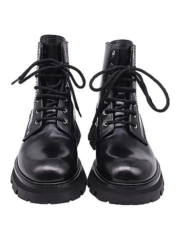 Alexander McQueen Alexander McQueen Wander Exaggerated Sole Boots in Black Leather (view 2)