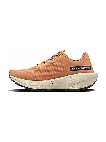 Craft Women's Ultra Trail 2 Running Shoe in Lion/Crush (view 2)