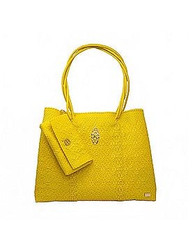 Lolas Collection Women's Travel Woven Tote Bag With Clutch in Yellow (view 1)