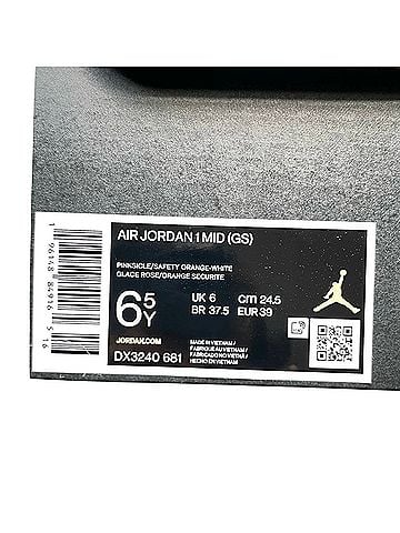 Jordan Jordan 1 Mid GS Strawberry Pink  Sneakers (view 2)