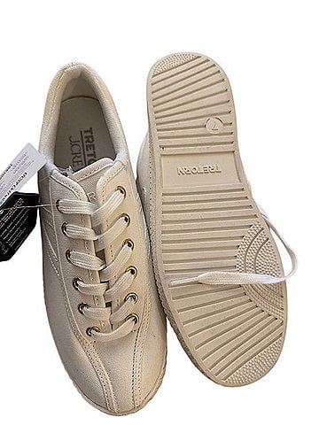 Tretorn Sneakers (view 2)