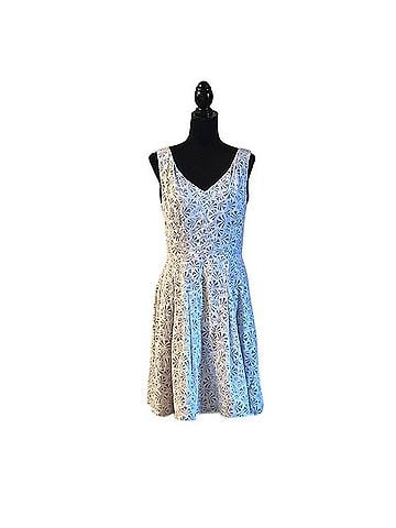 Hilton Hollis Casual Dress (view 1)